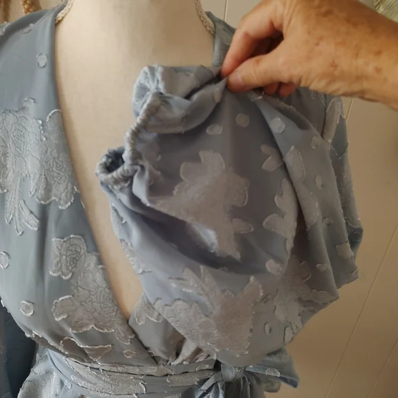 NWT Saints+Secrets Blue Floral Tiered Romper Dress with Long Sash Belt SZ Small - Picture 2 of 14